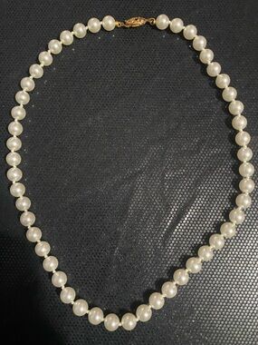 Classic White Pearl Necklace with Gold Clasp